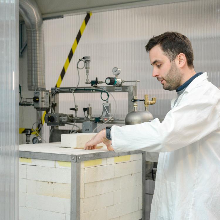 Single cells (SOFC-SOEC) test bench