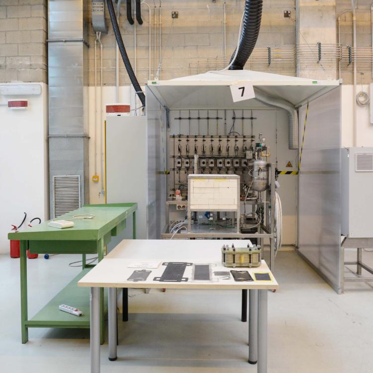 Single cells (SOFC-SOEC) test bench